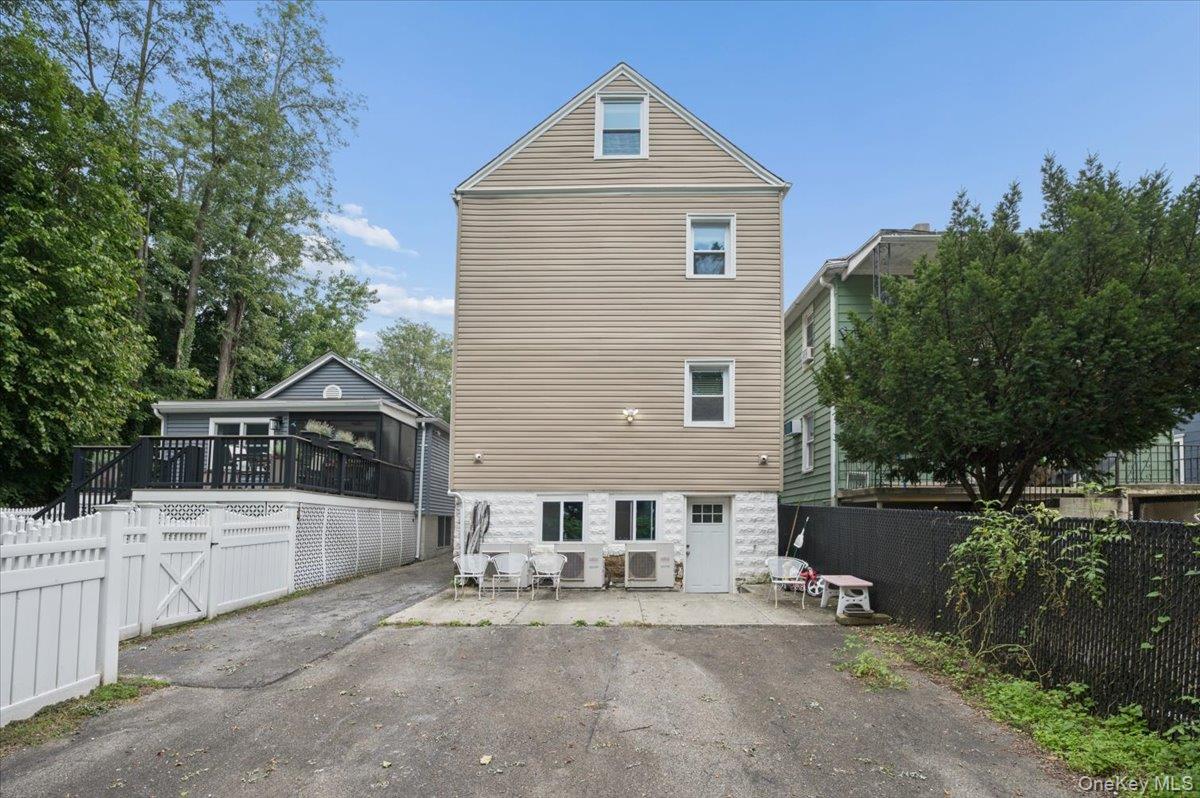 Photo 18 of this property