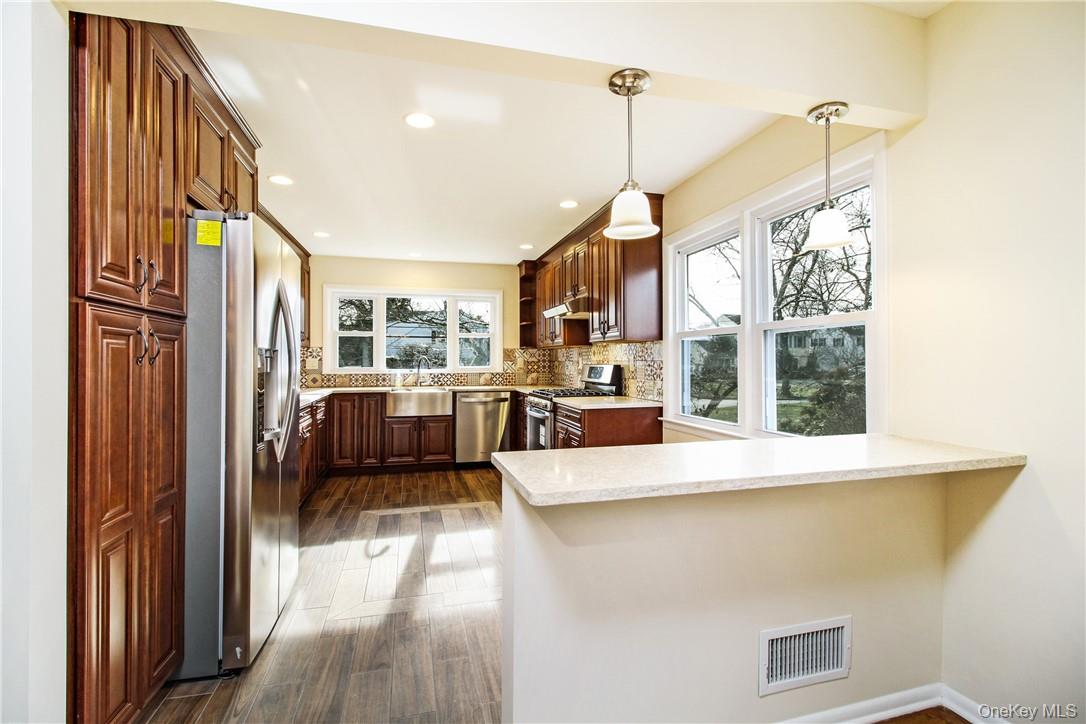 Photo 10 of this property