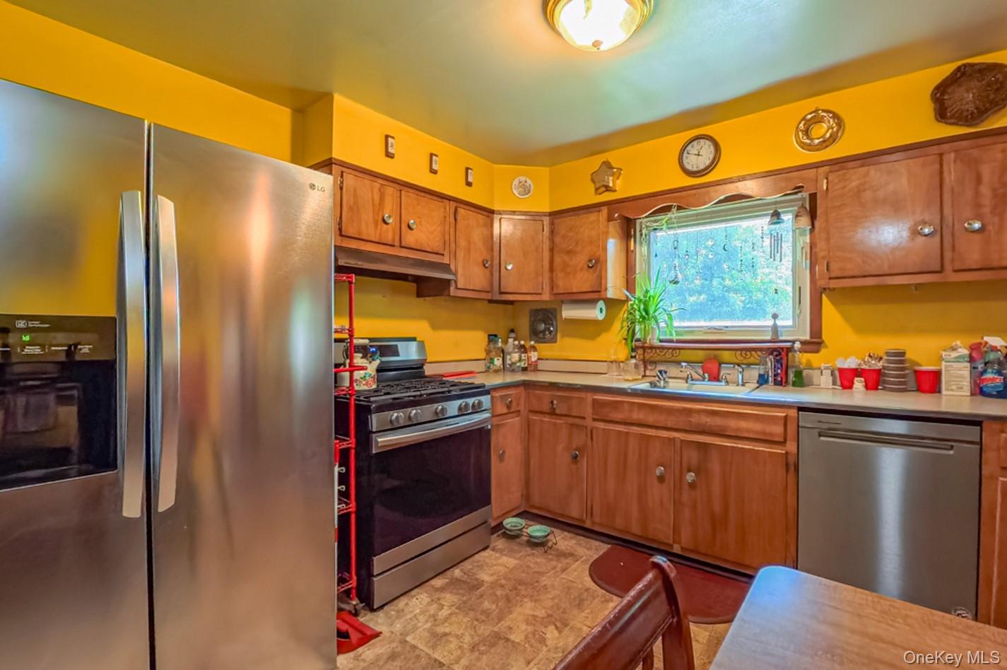 Photo 14 of this property
