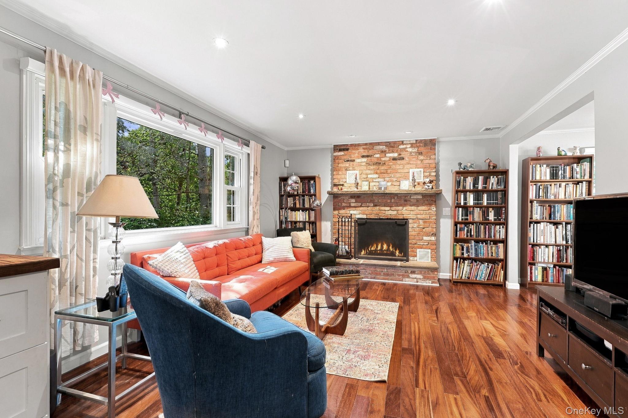 Photo 4 of this property