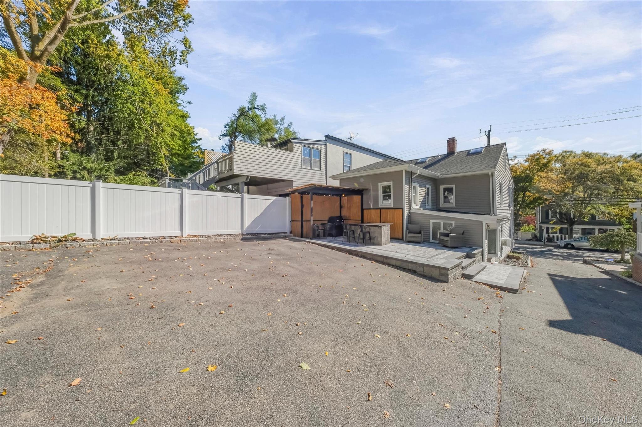 Photo 32 of this property