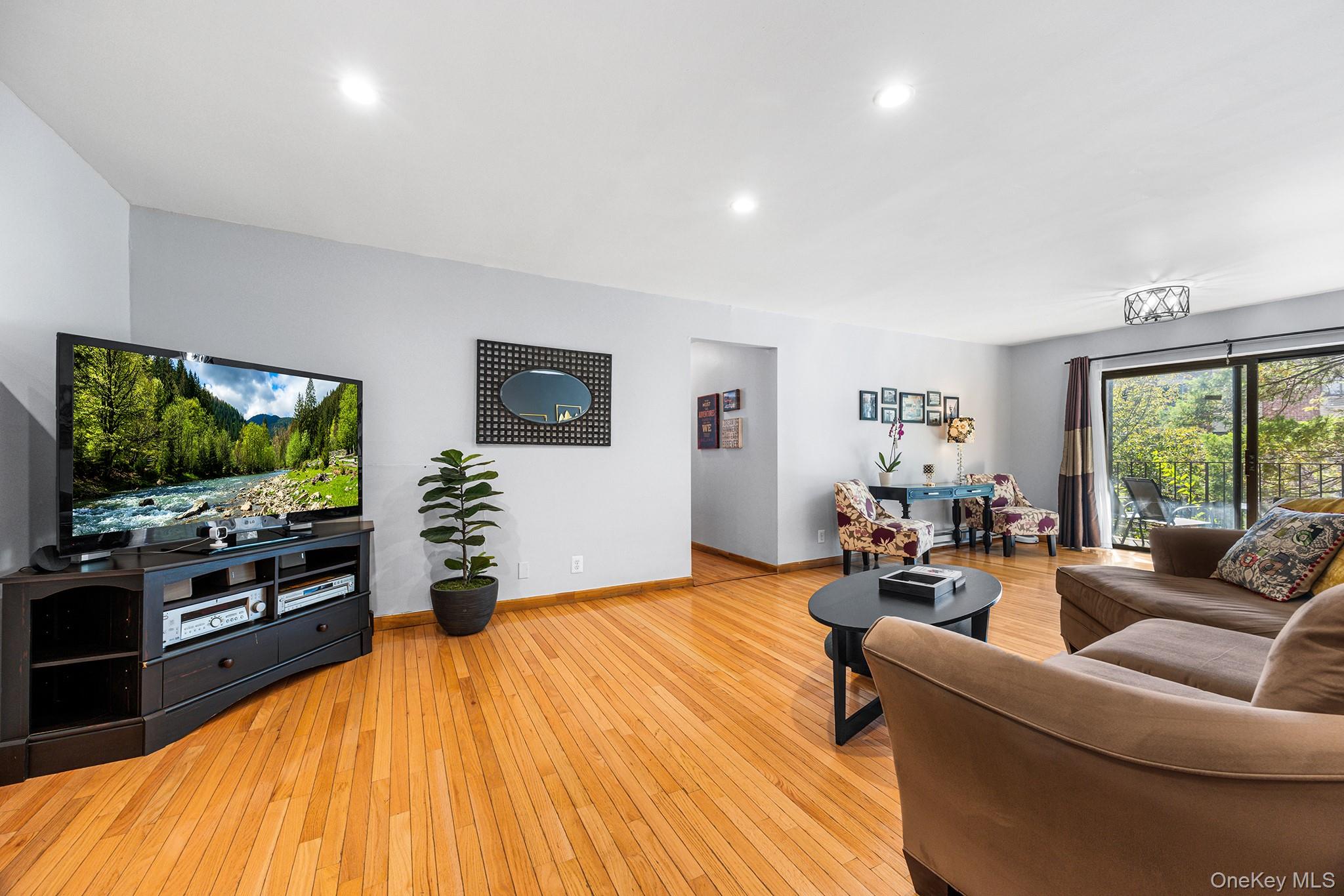 Photo 4 of this property