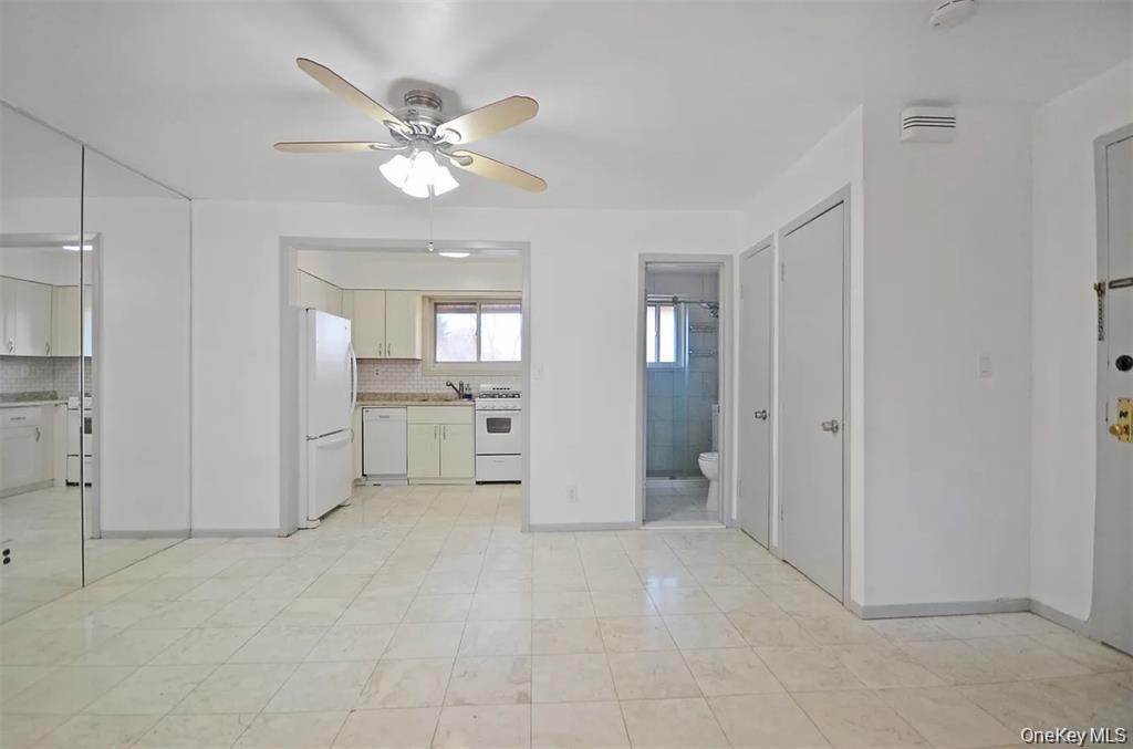 Photo 4 of this property