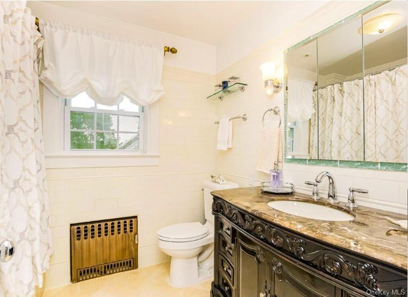 Photo 7 of this property