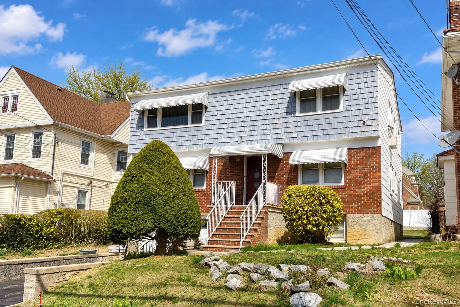 Beautifully updated 3-bedroom, 2-bath apartment located in a private h...