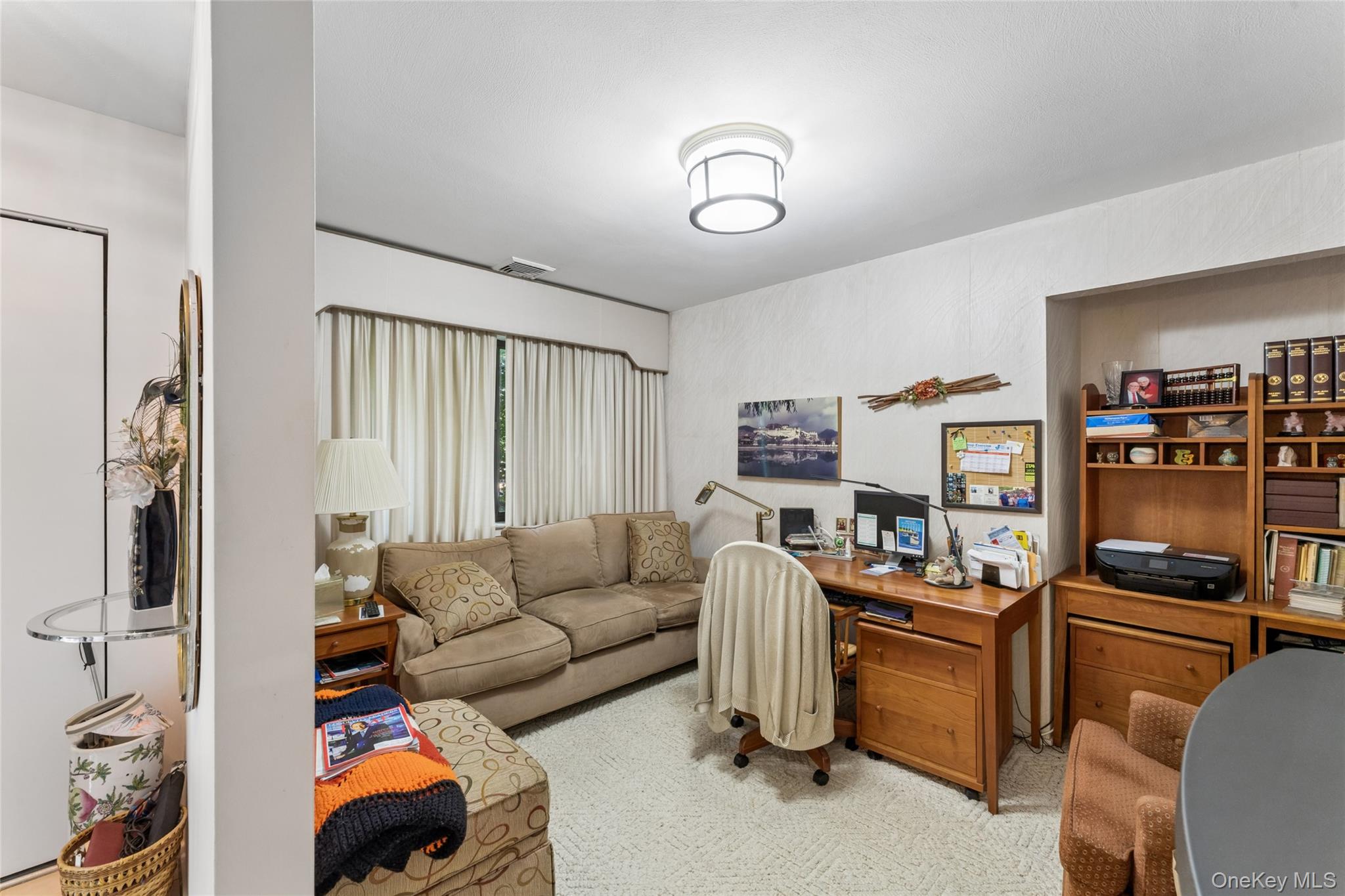 Photo 4 of this property