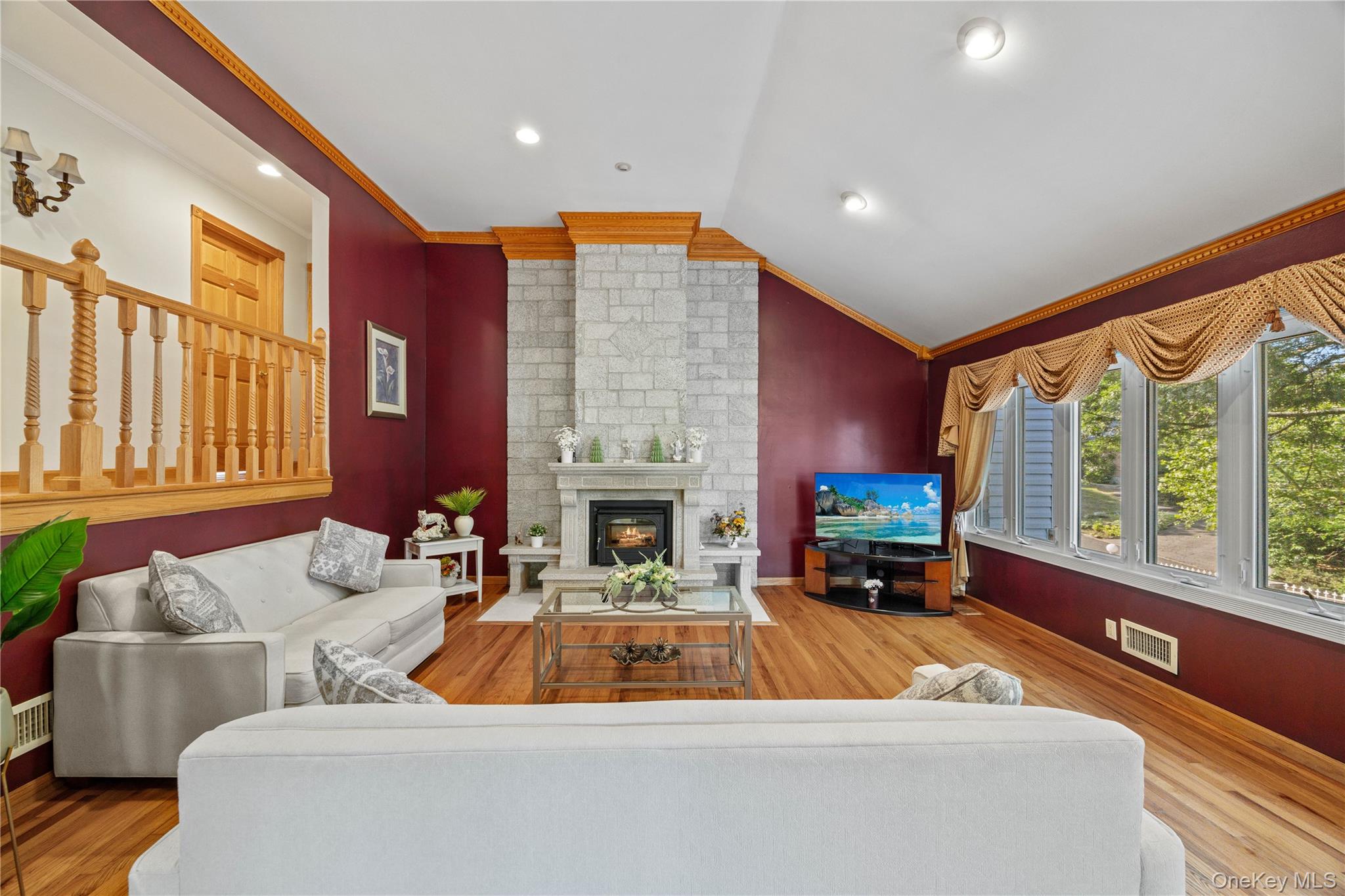 Photo 3 of this property