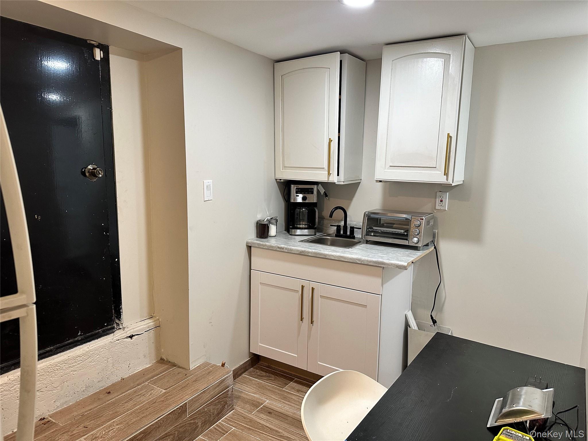 Photo 4 of this property