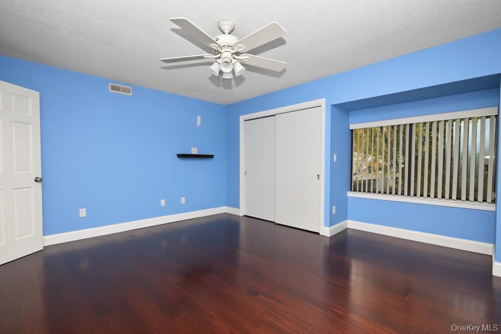 Photo 11 of this property