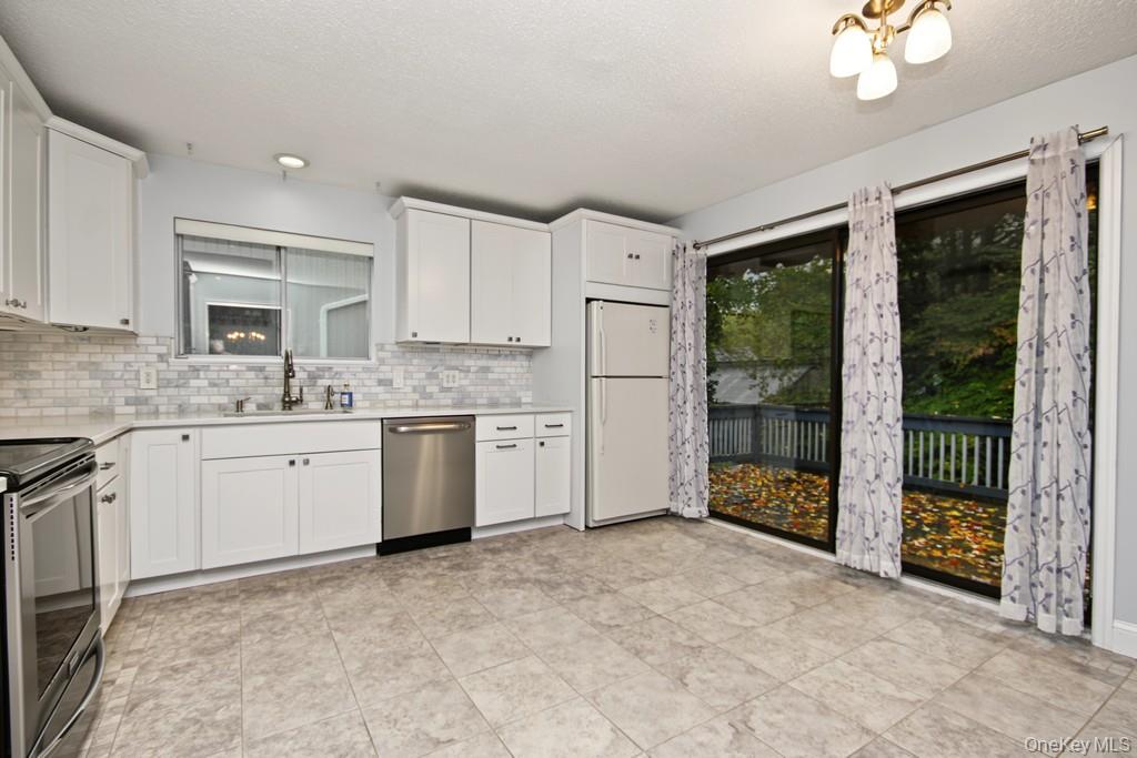 Photo 3 of this property
