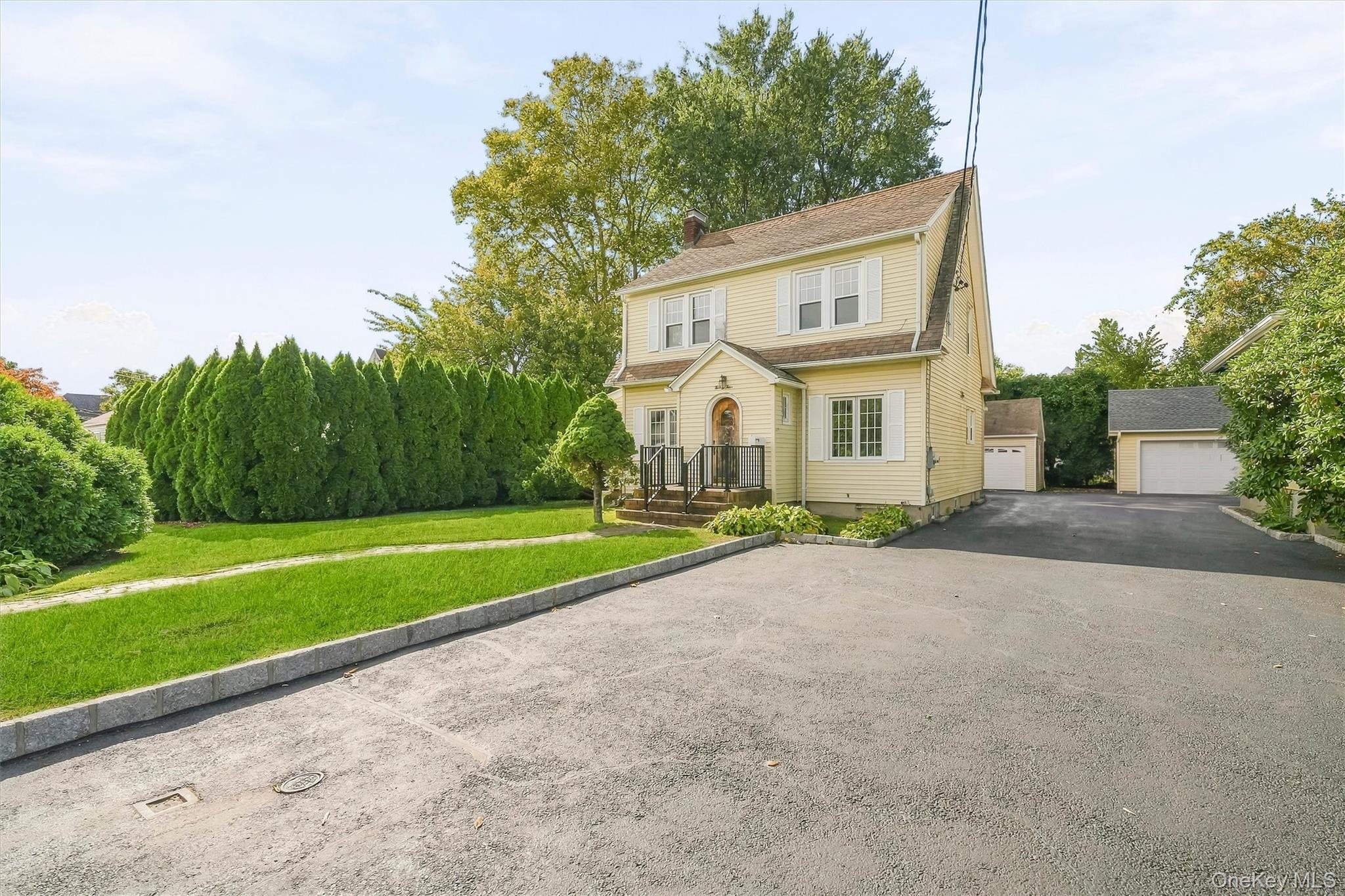 Photo 3 of this property