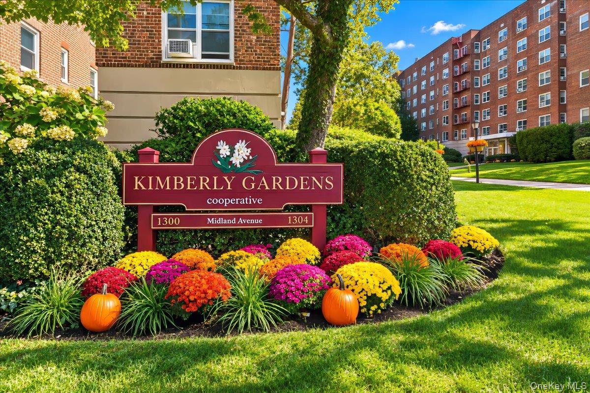 Welcome to Kimberly Gardens! Discover this beautifully fully renovated...