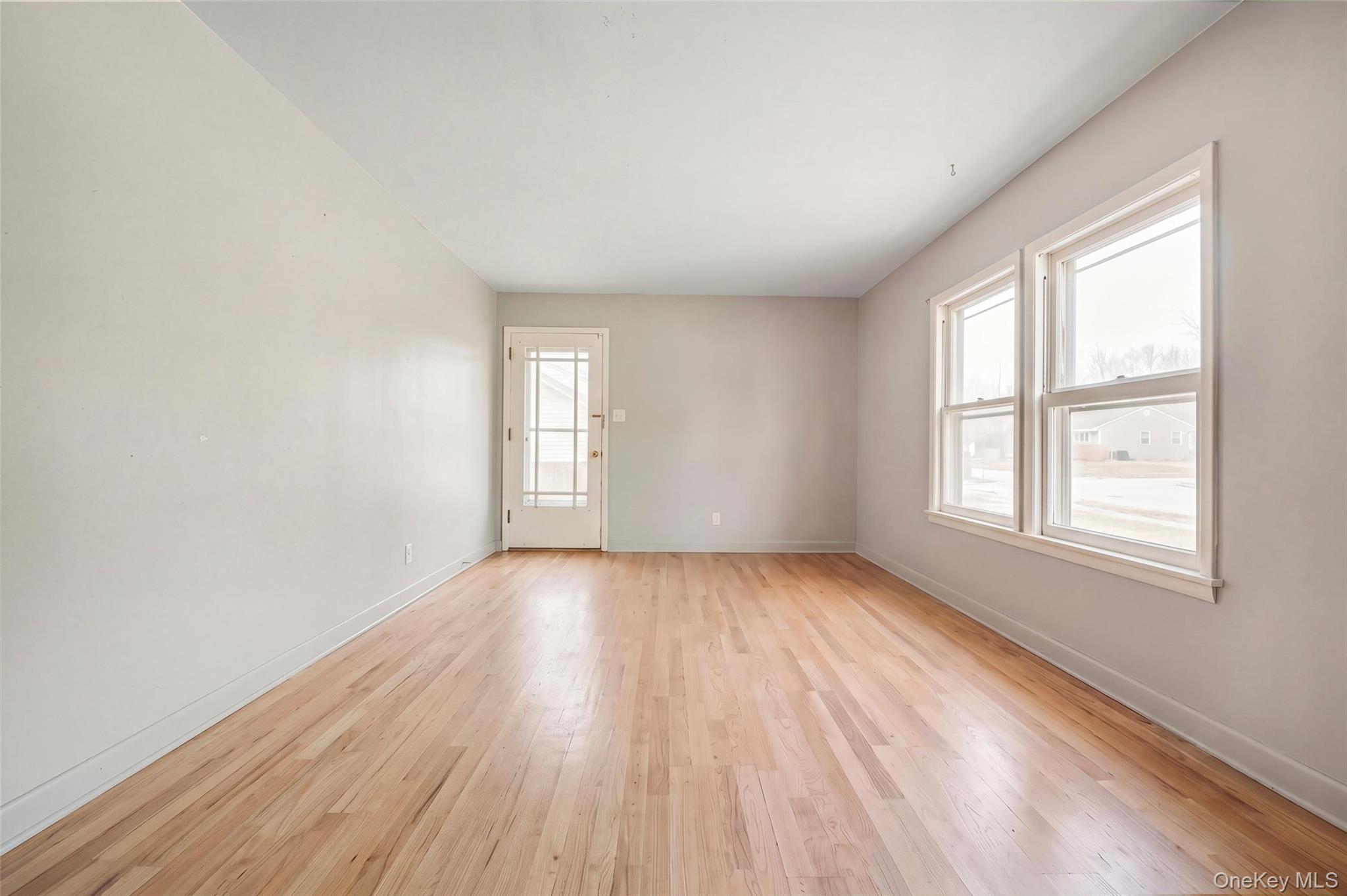 Photo 4 of this property
