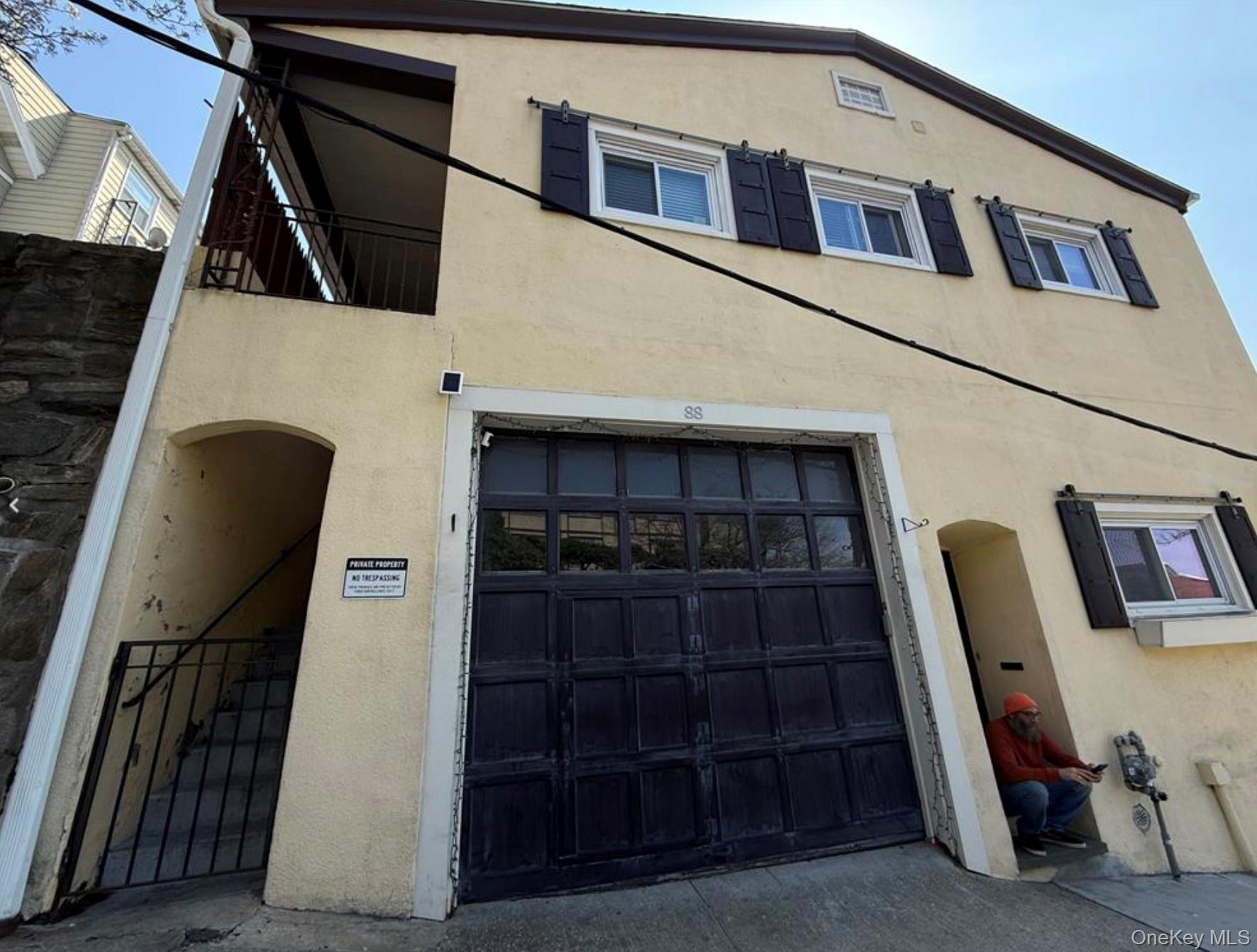Welcome to 88 Main Street in Tarrytown, NY! This fully updated cozy st...