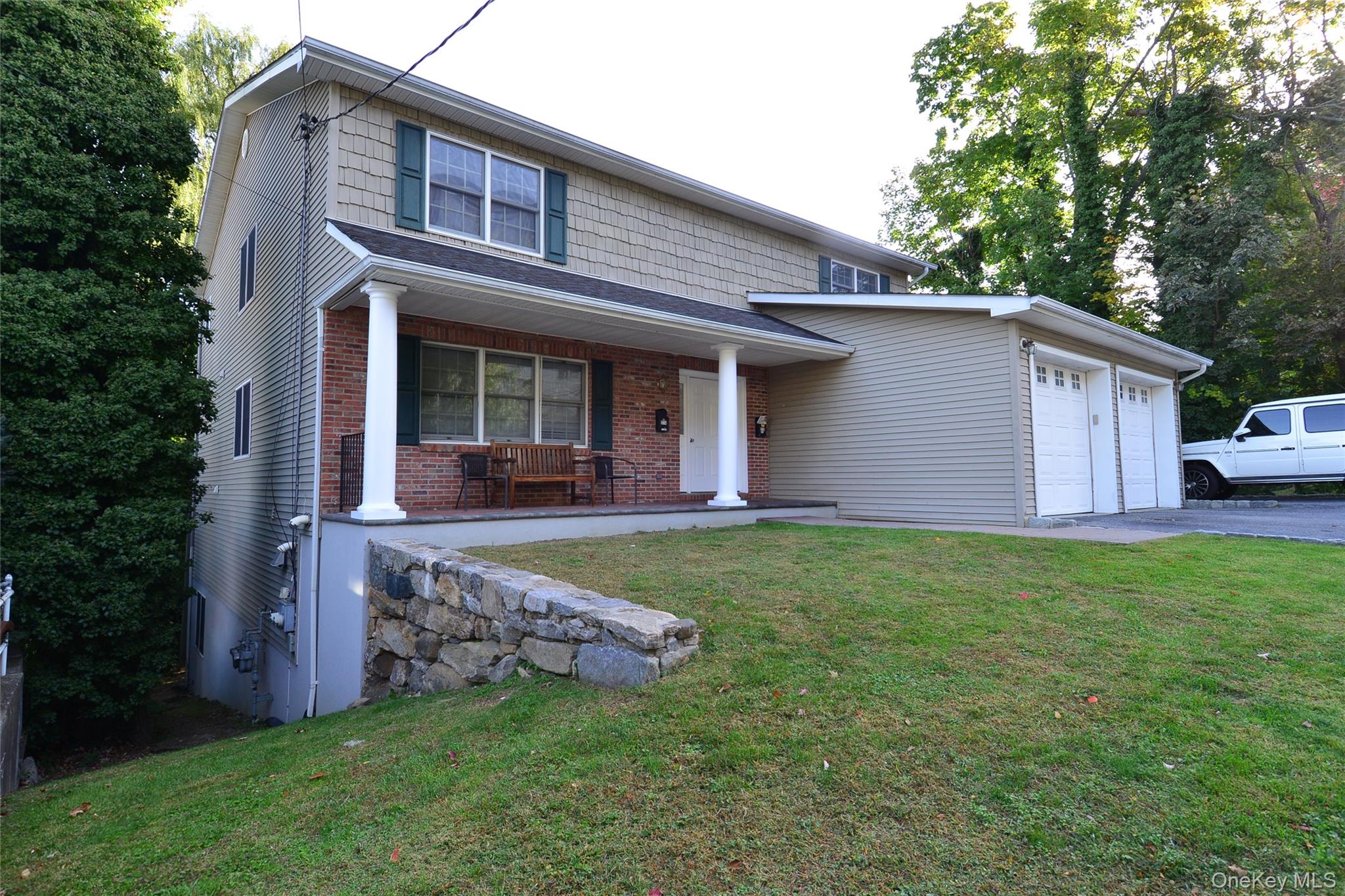 Photo 4 of this property