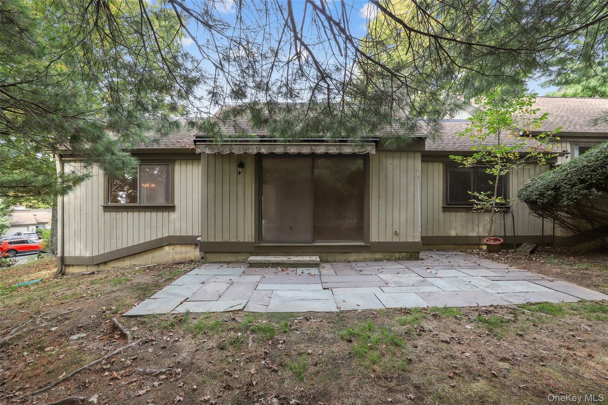 Photo 3 of this property