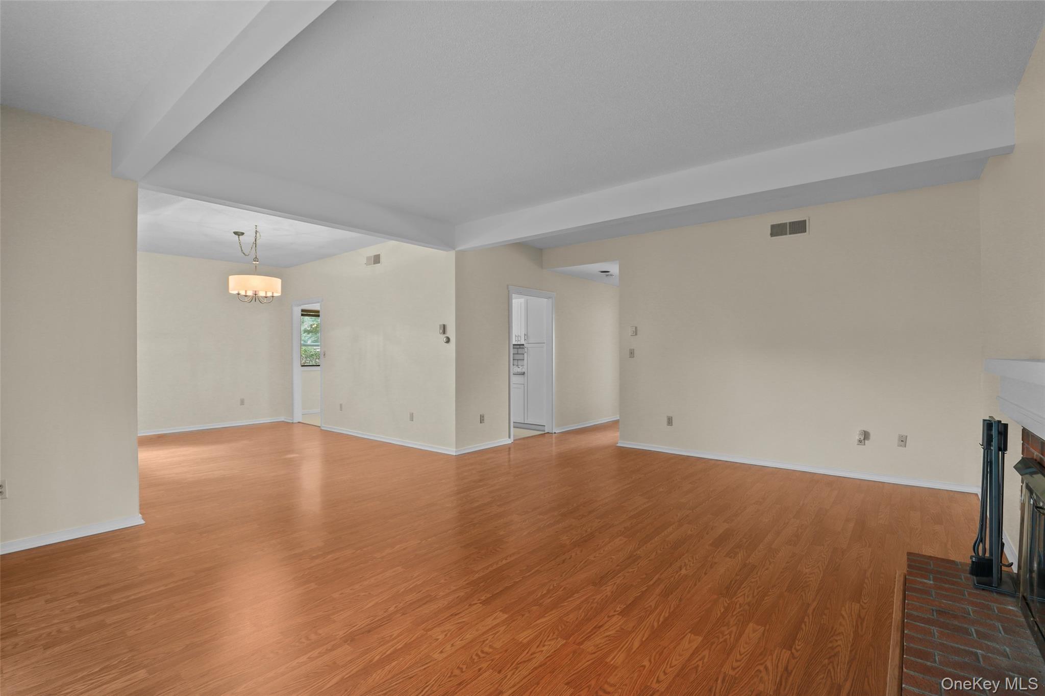 Photo 4 of this property
