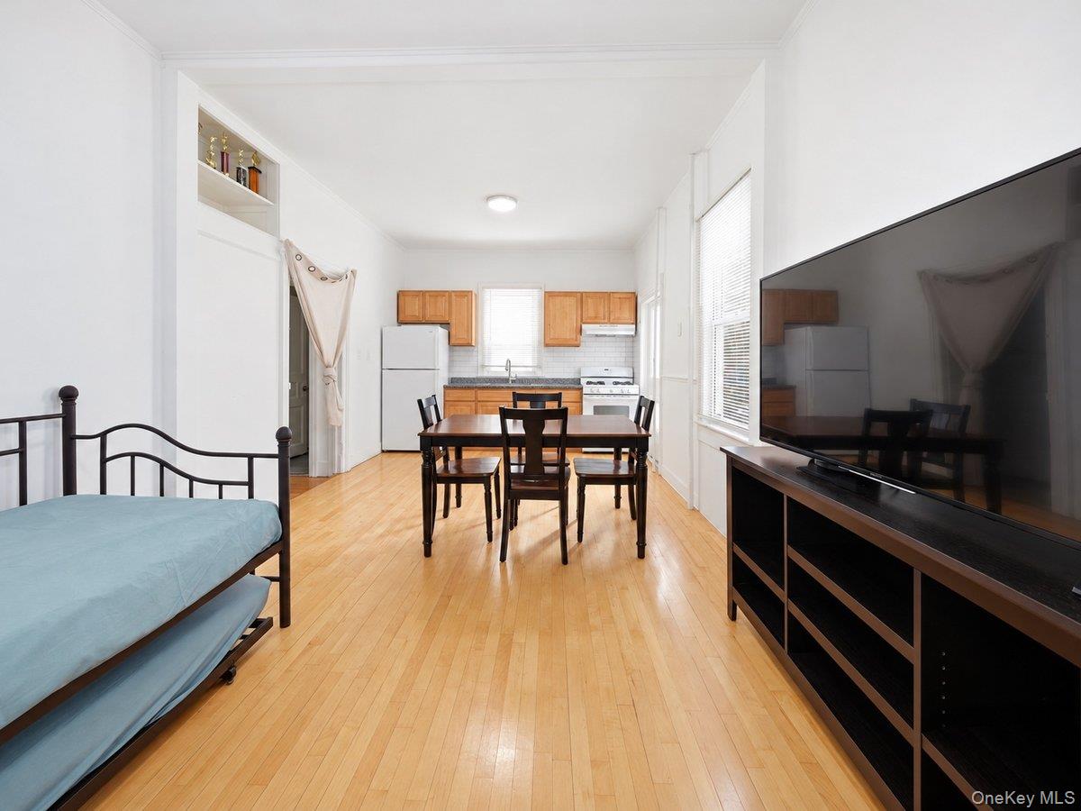 Photo 6 of this property