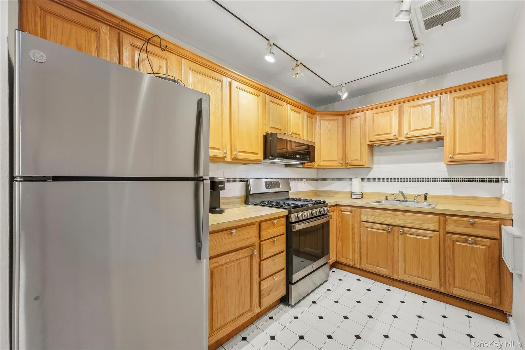 Photo 9 of this property