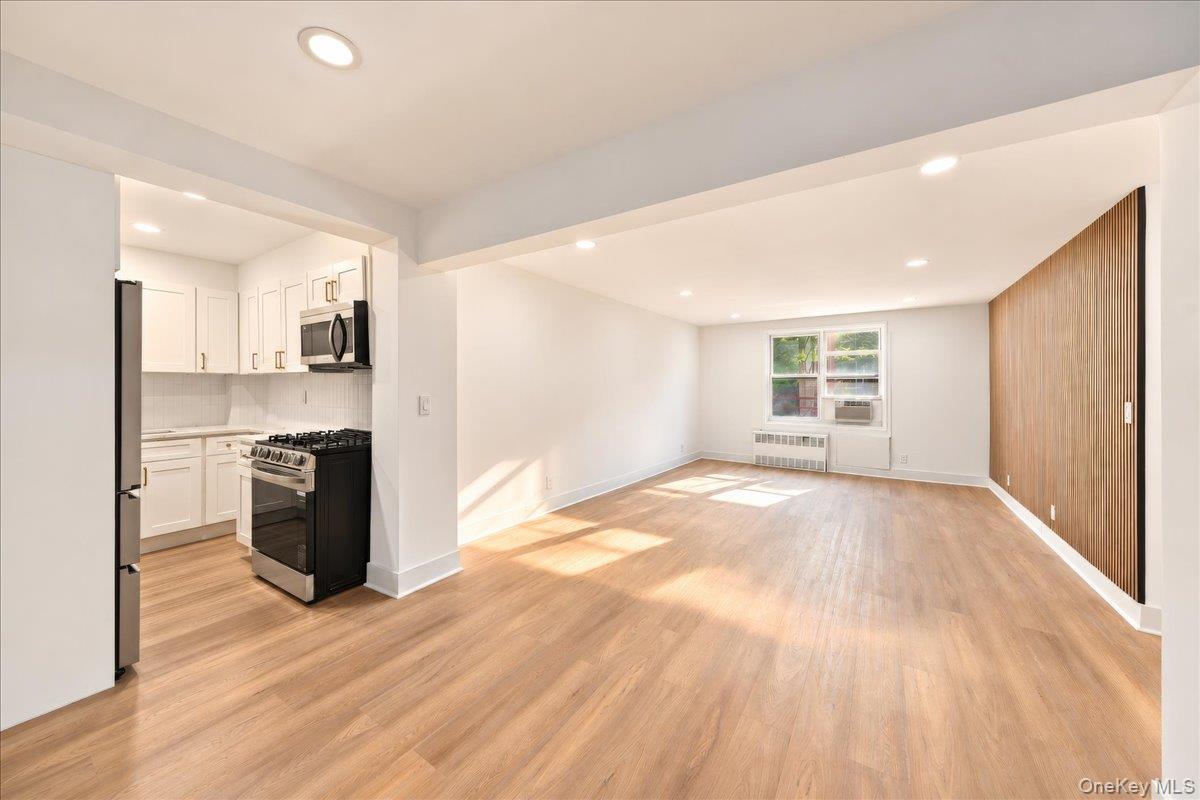Photo 6 of this property