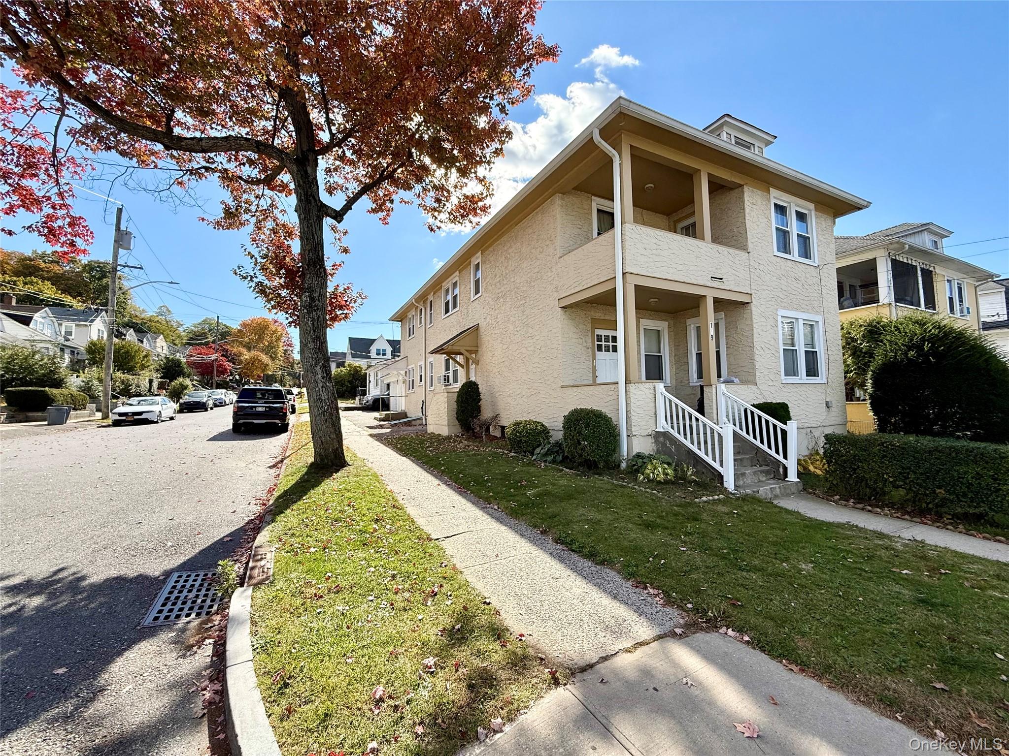 Photo 4 of this property