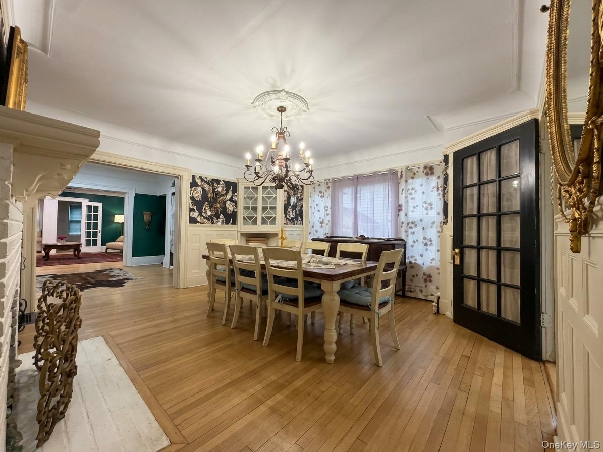 Photo 4 of this property