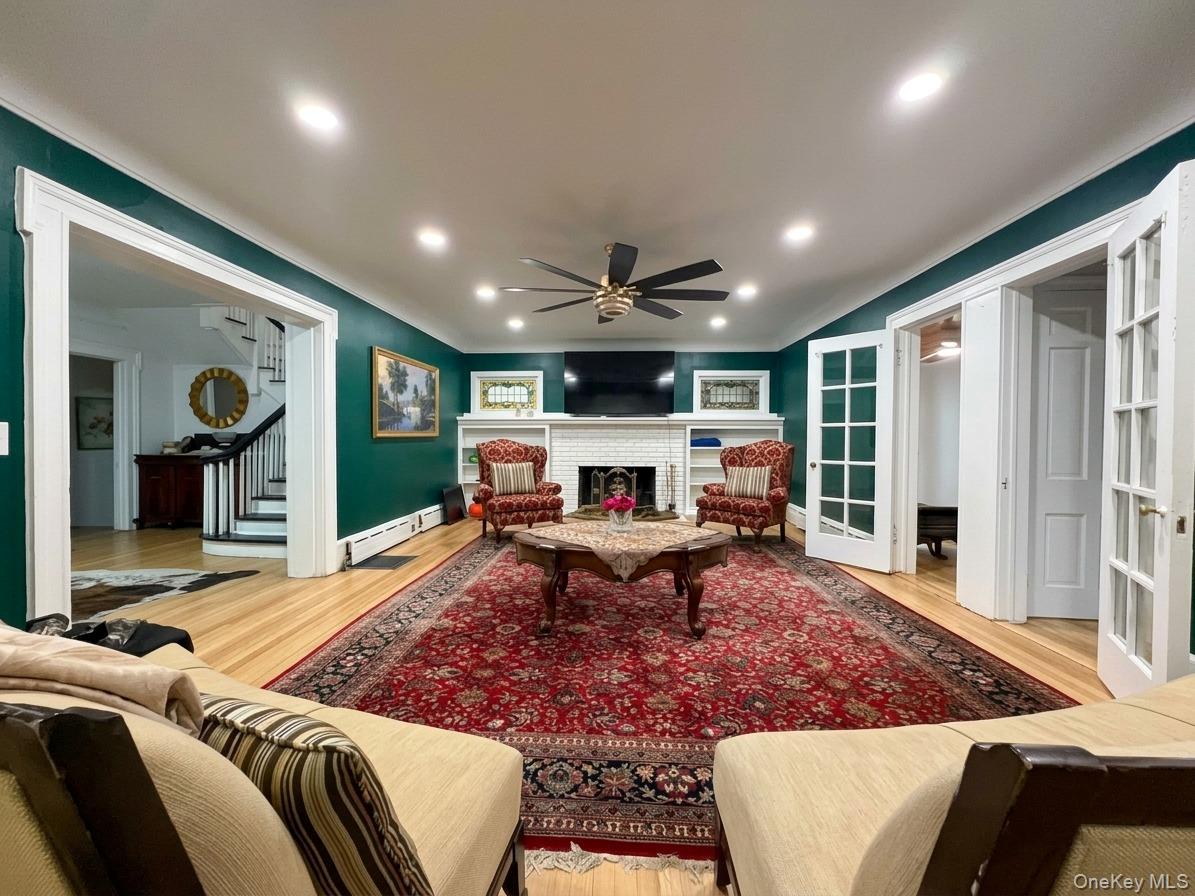 Photo 3 of this property