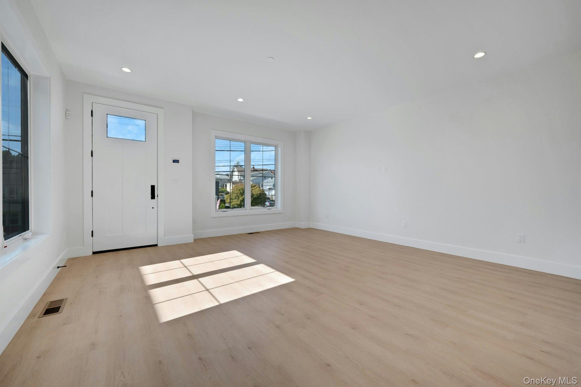 Photo 4 of this property