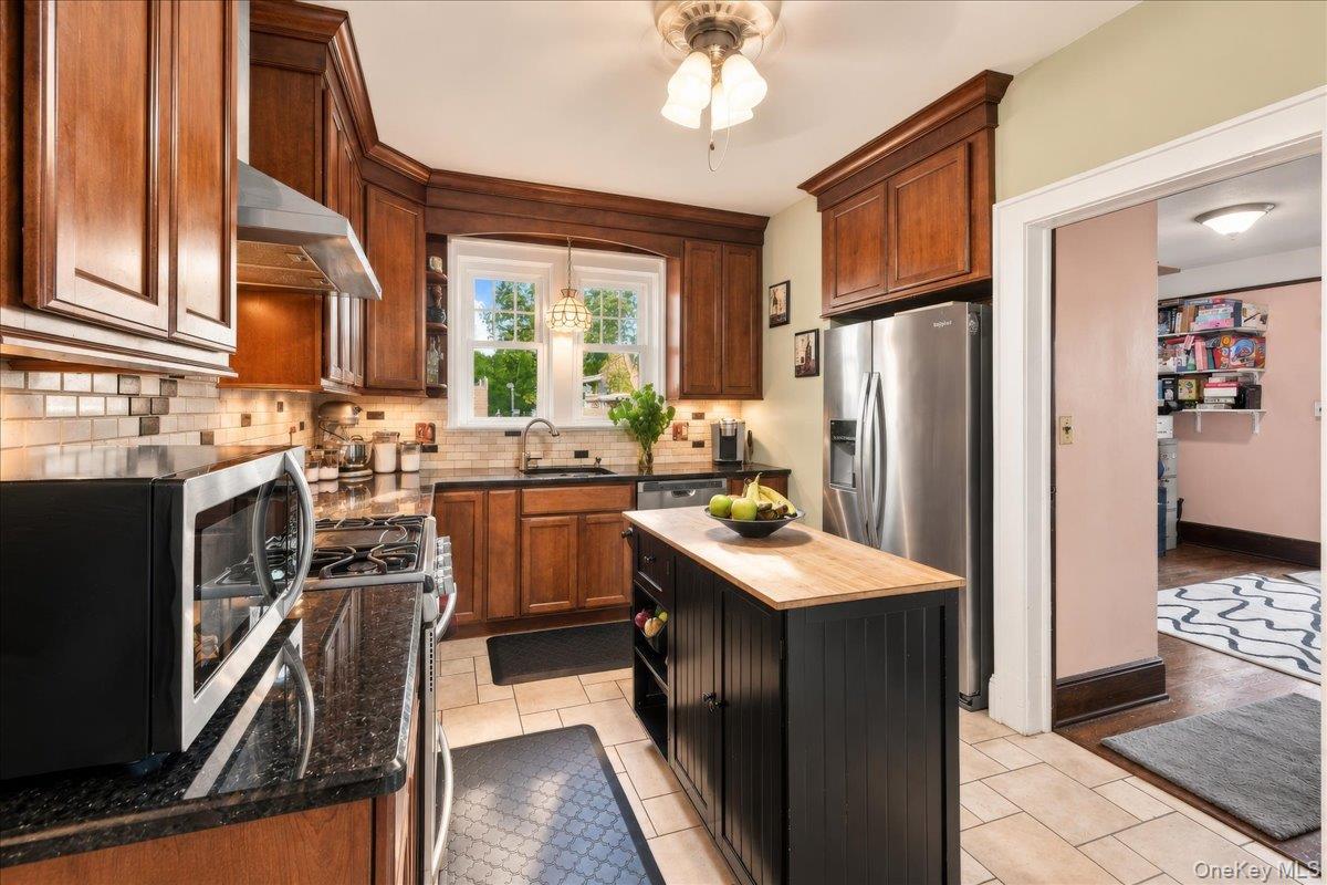 Photo 8 of this property