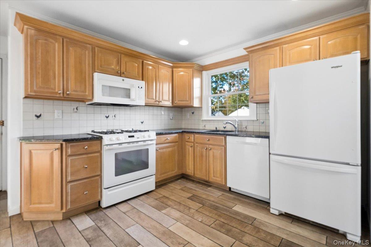 Photo 5 of this property