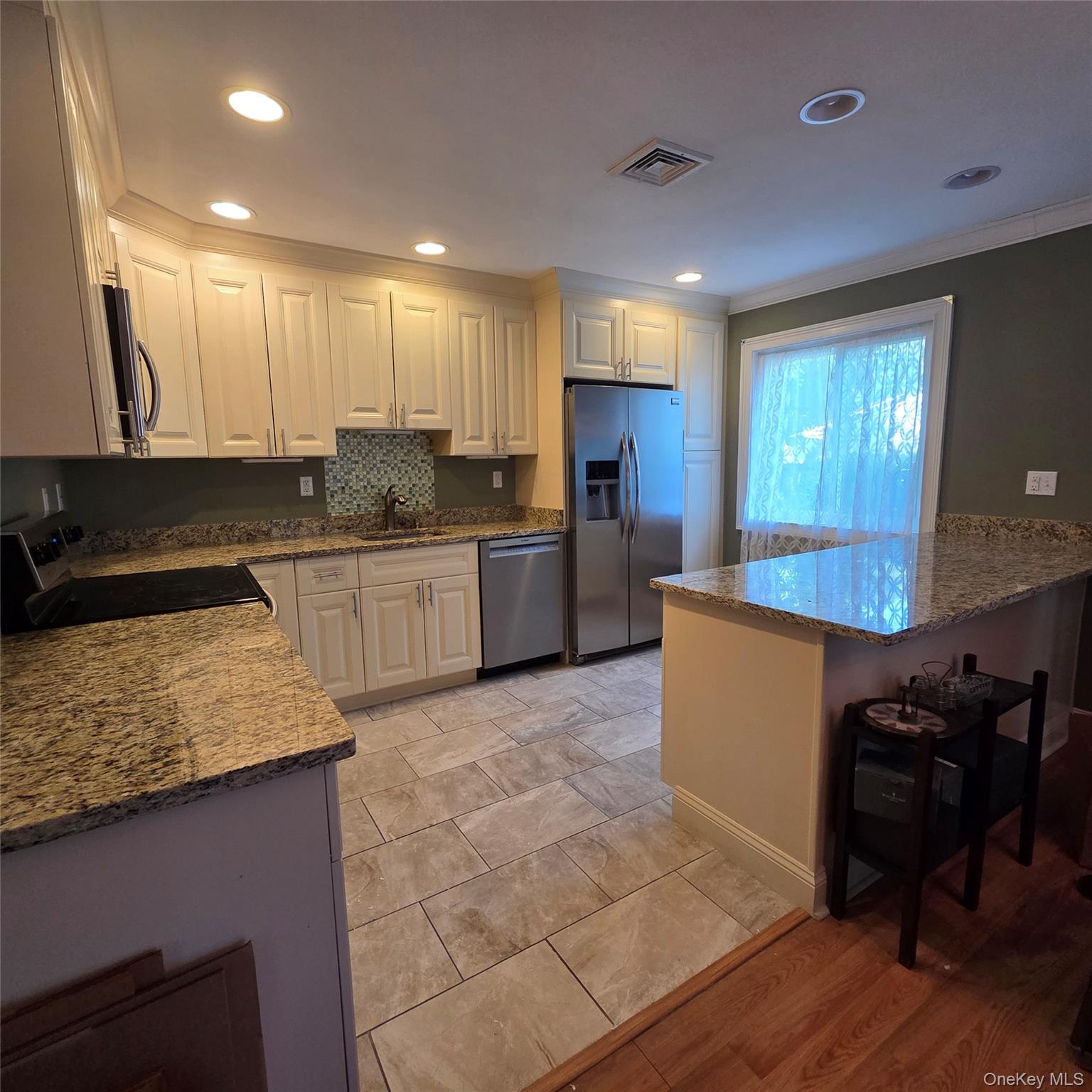 Photo 3 of this property