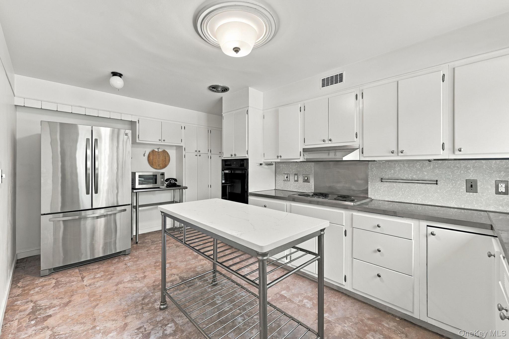 Photo 9 of this property