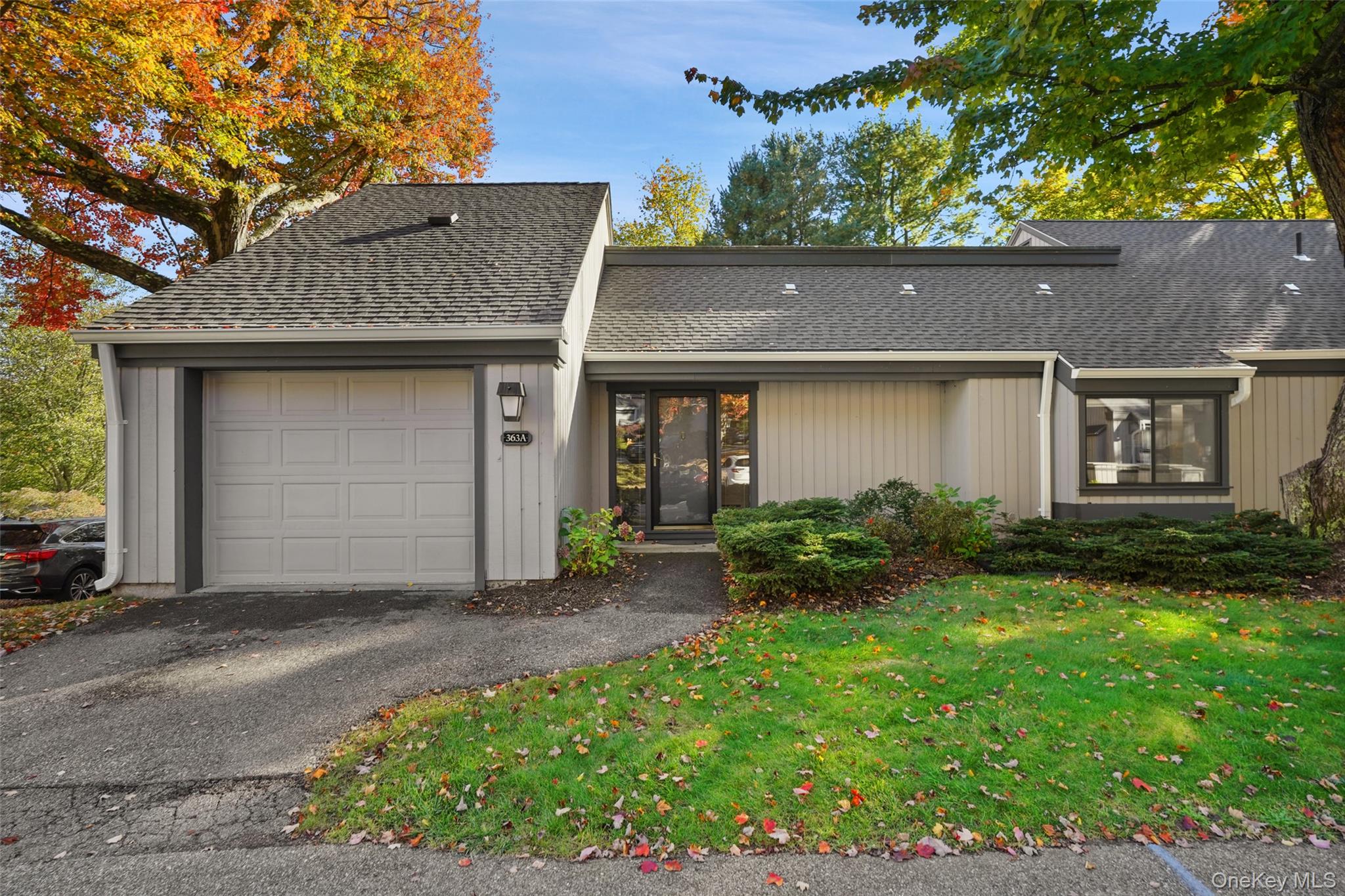 Bright and Sunny two-bedroom, two-bath ranch model in Heritage Hills!...