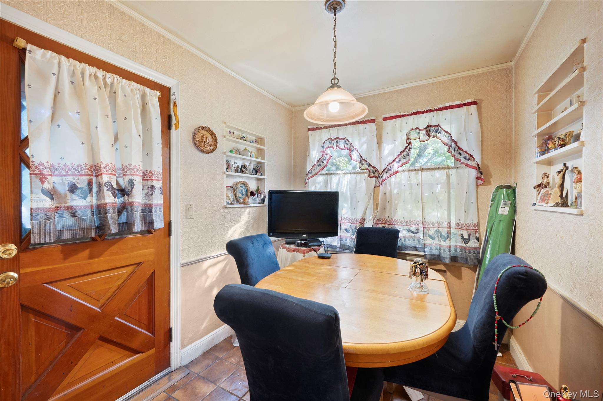 Photo 11 of this property