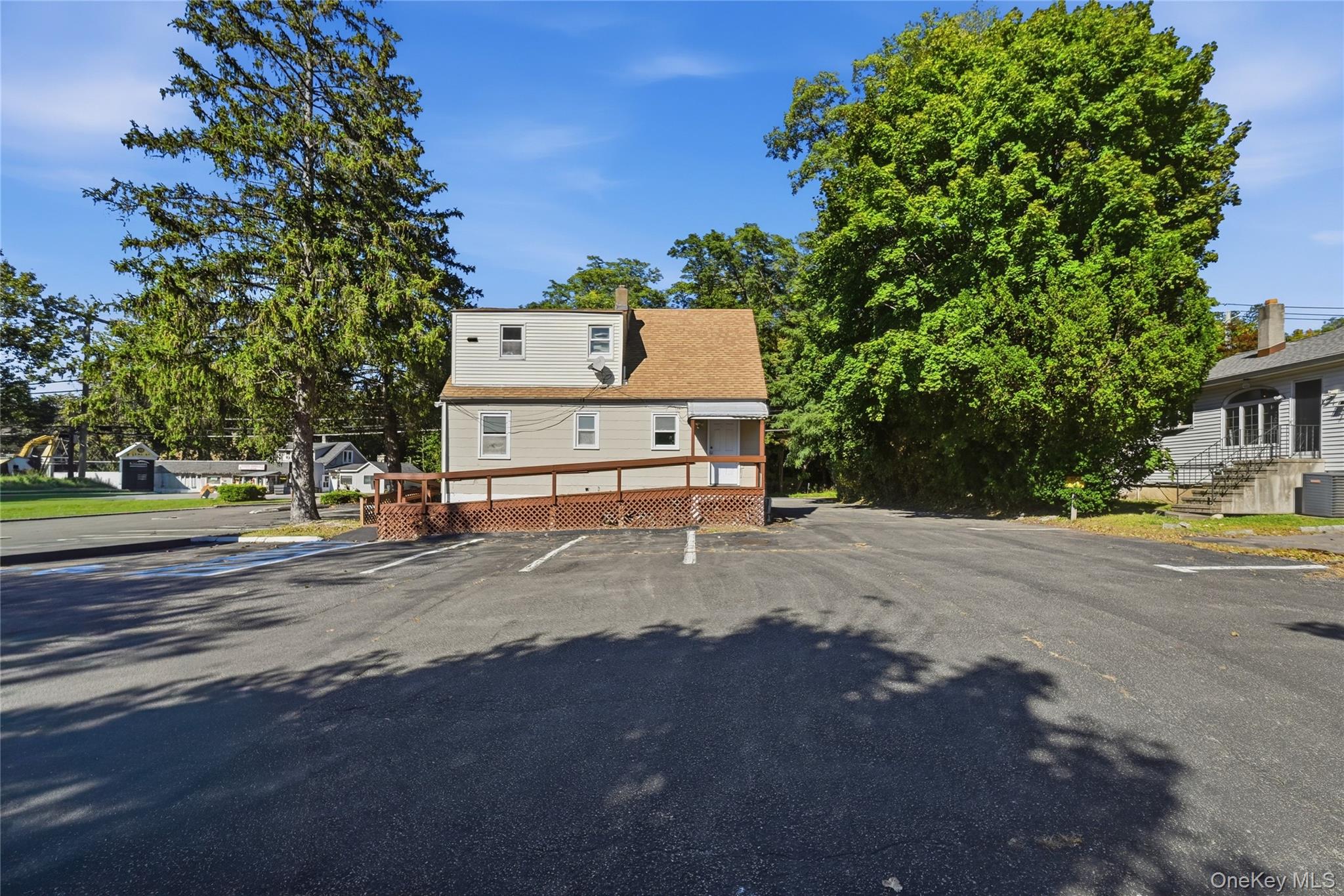 Photo 4 of this property