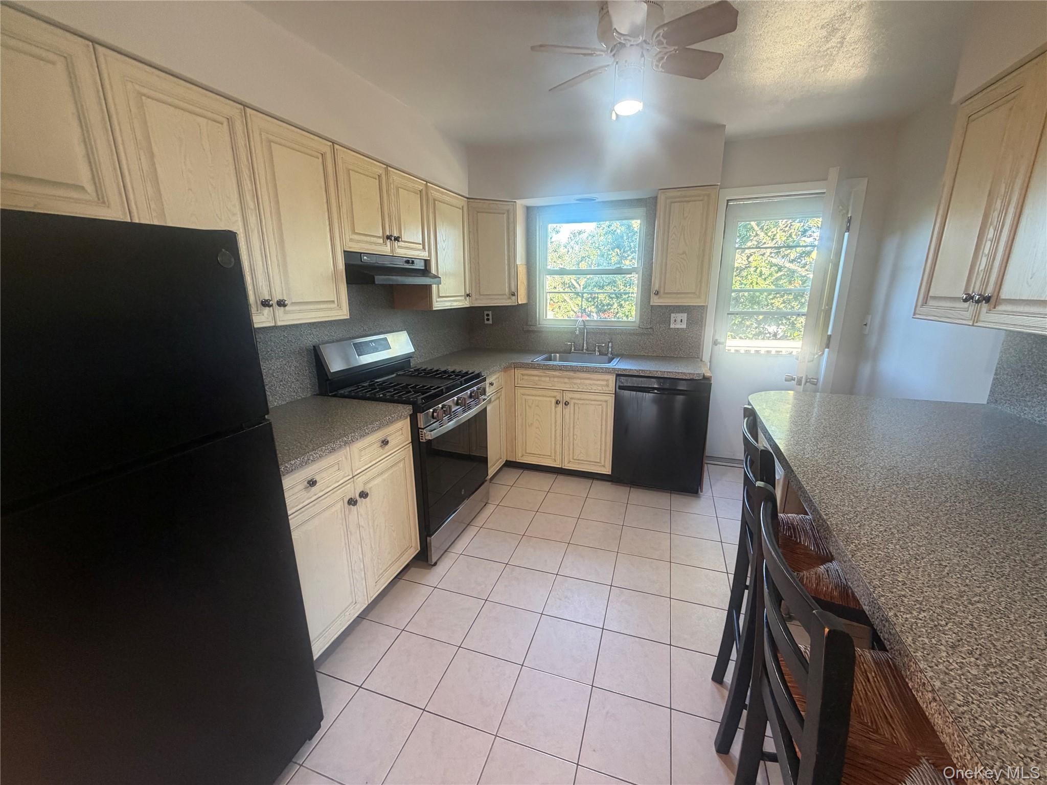 Photo 3 of this property