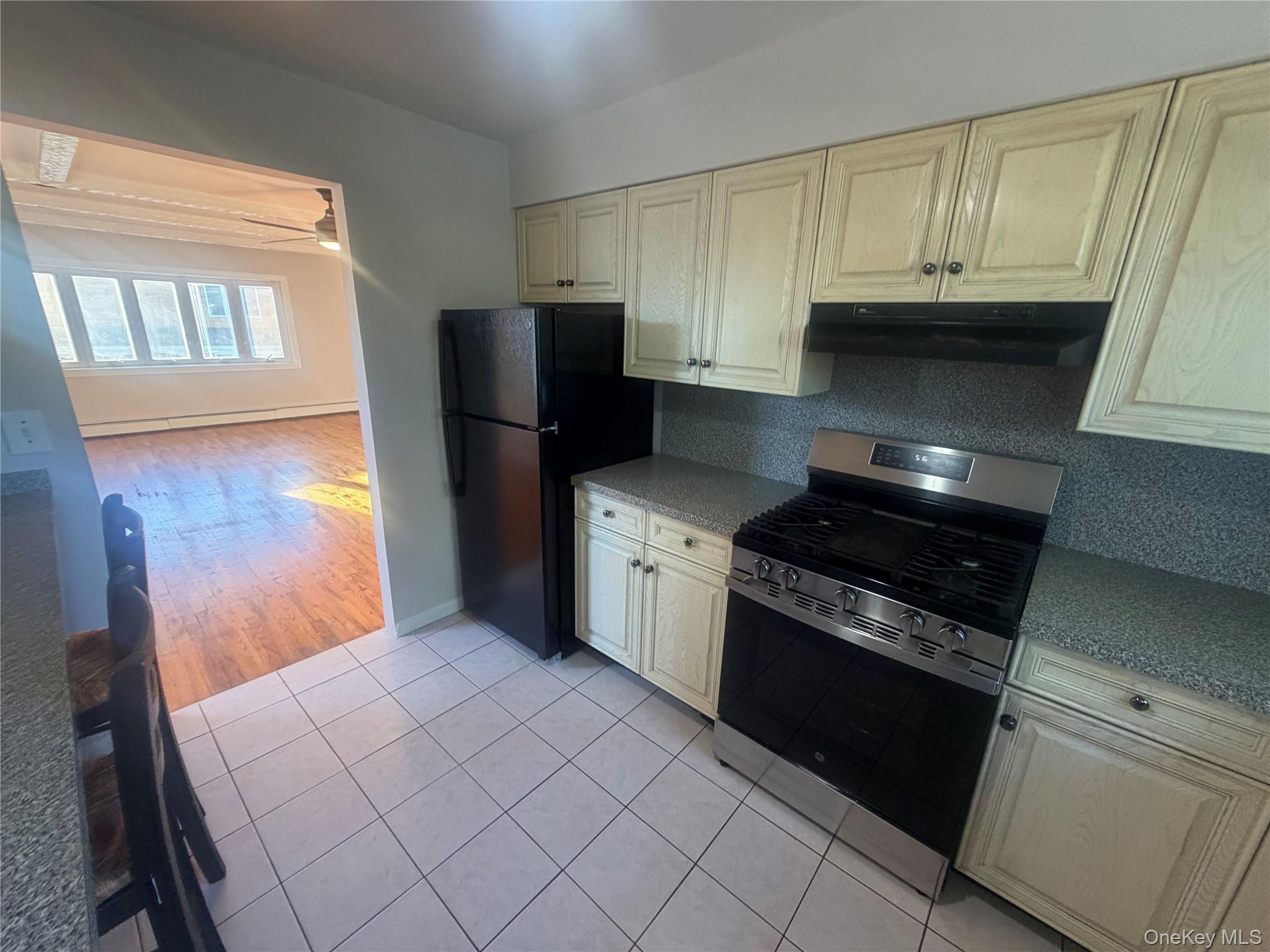 Photo 4 of this property