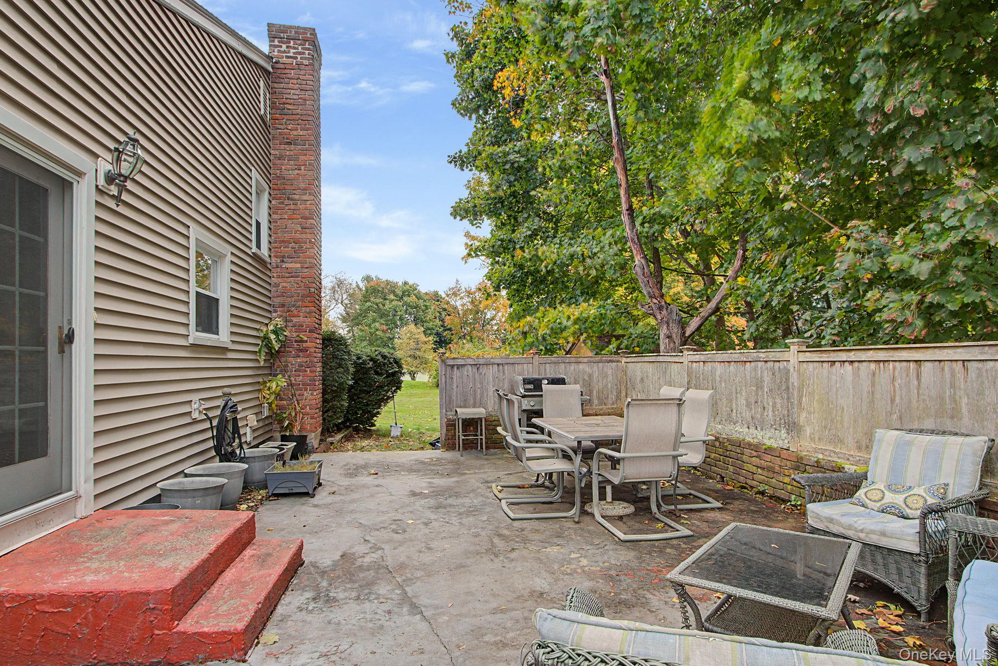 Photo 33 of this property