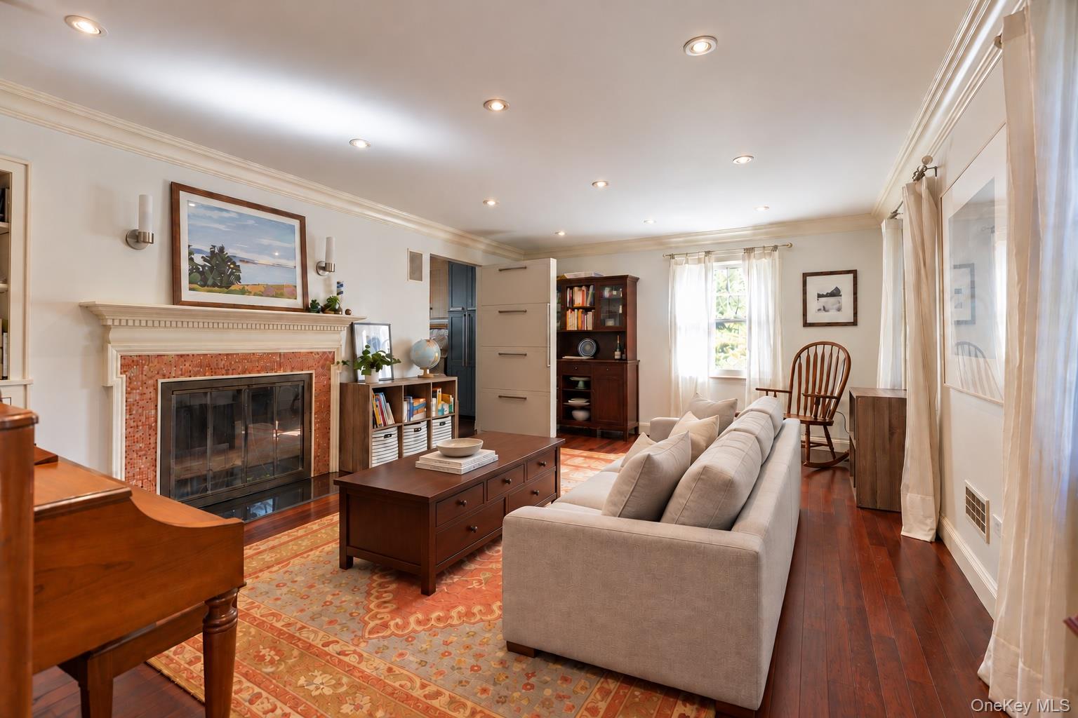Photo 4 of this property