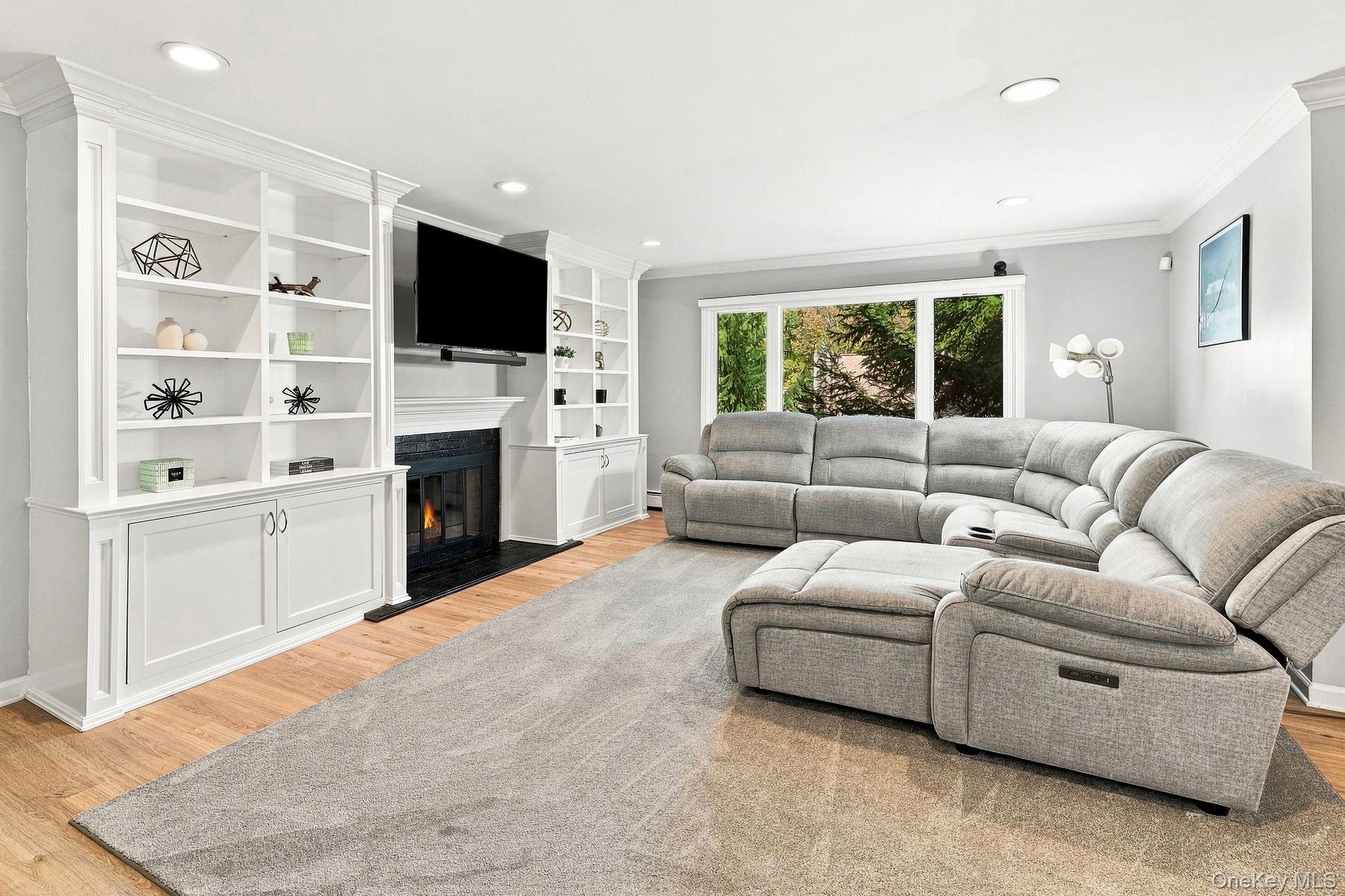 Photo 4 of this property