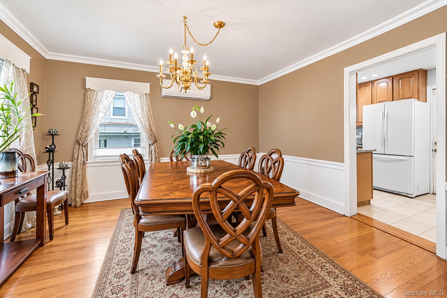 Photo 4 of this property