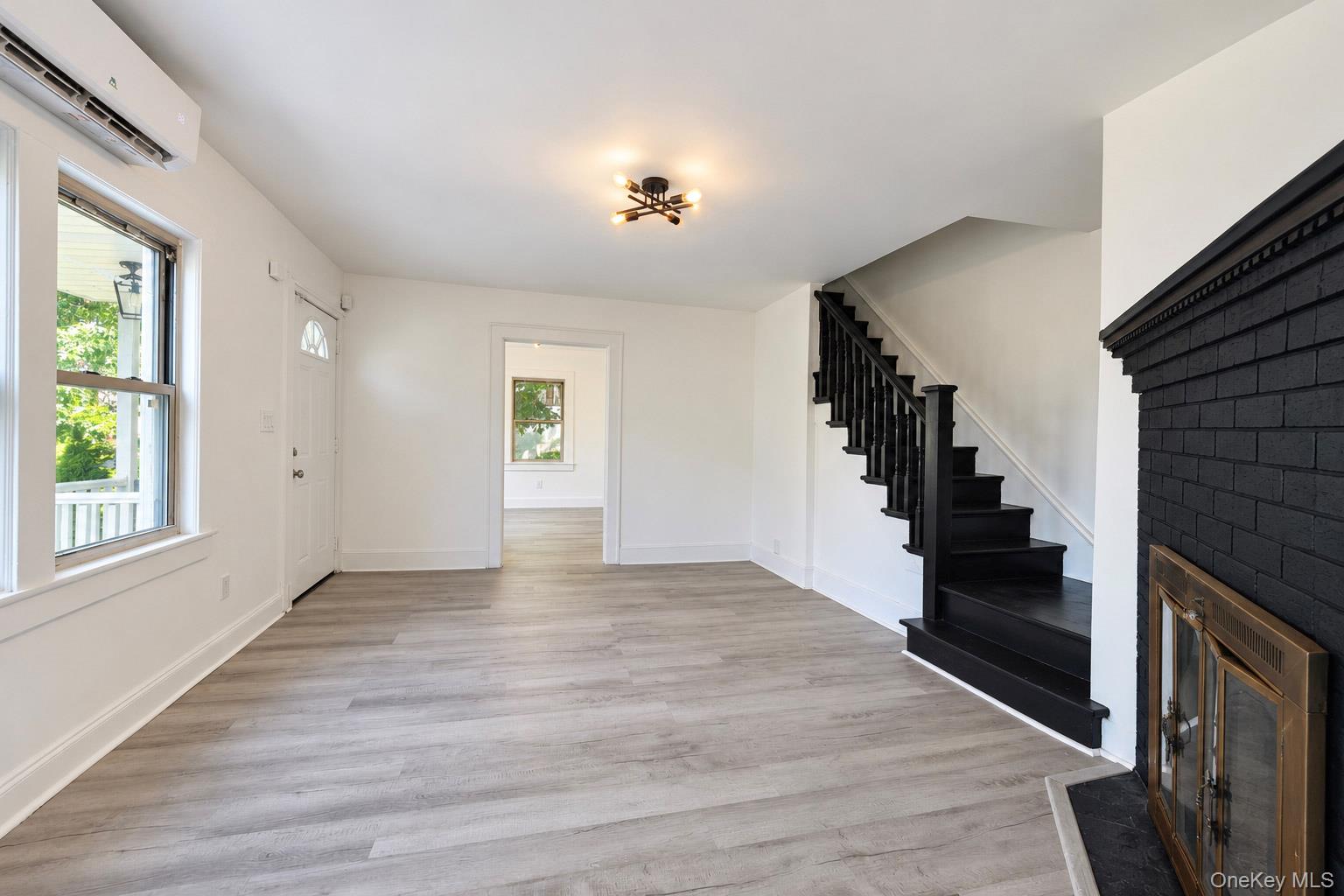 Photo 4 of this property