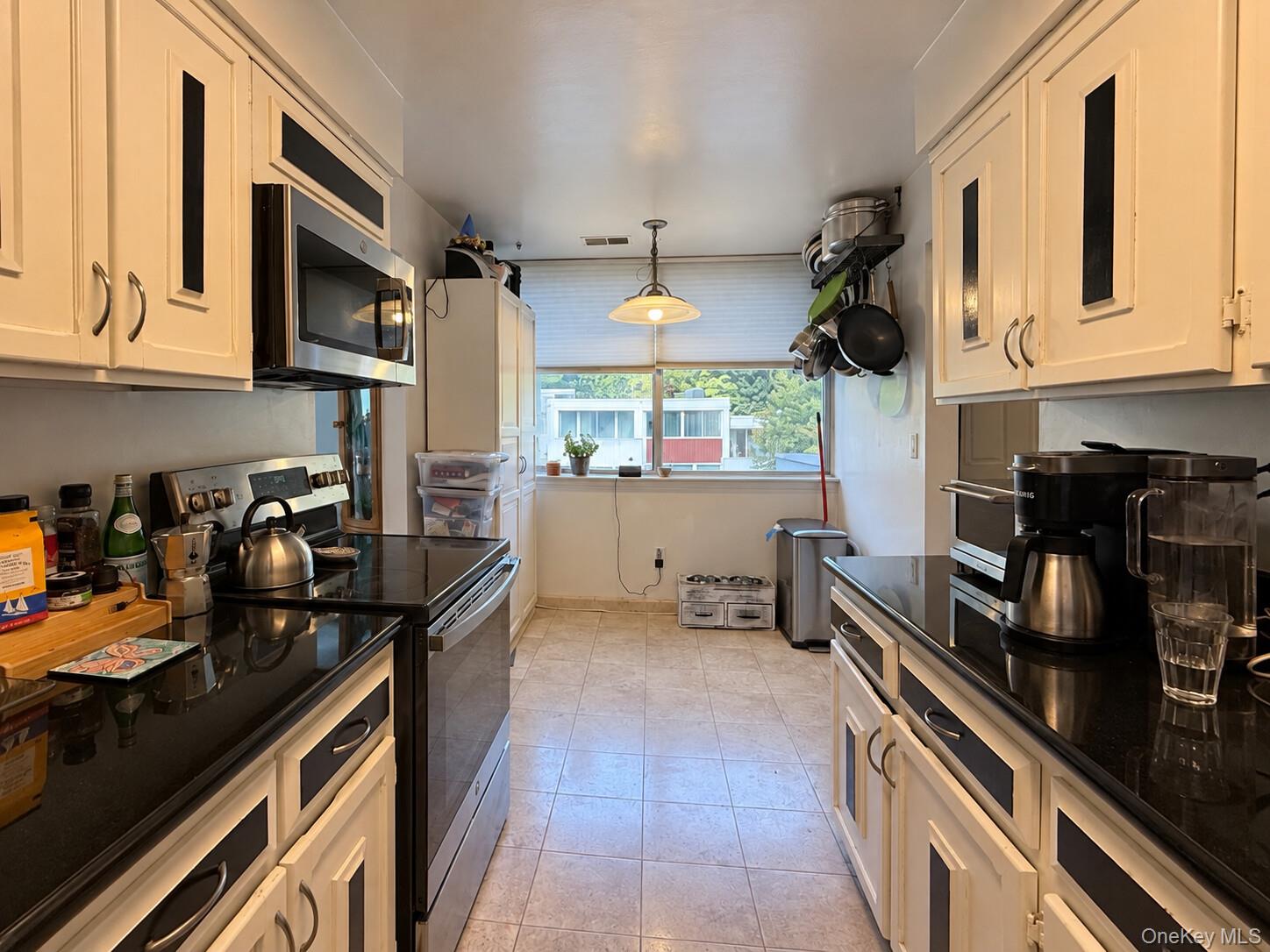 Photo 4 of this property