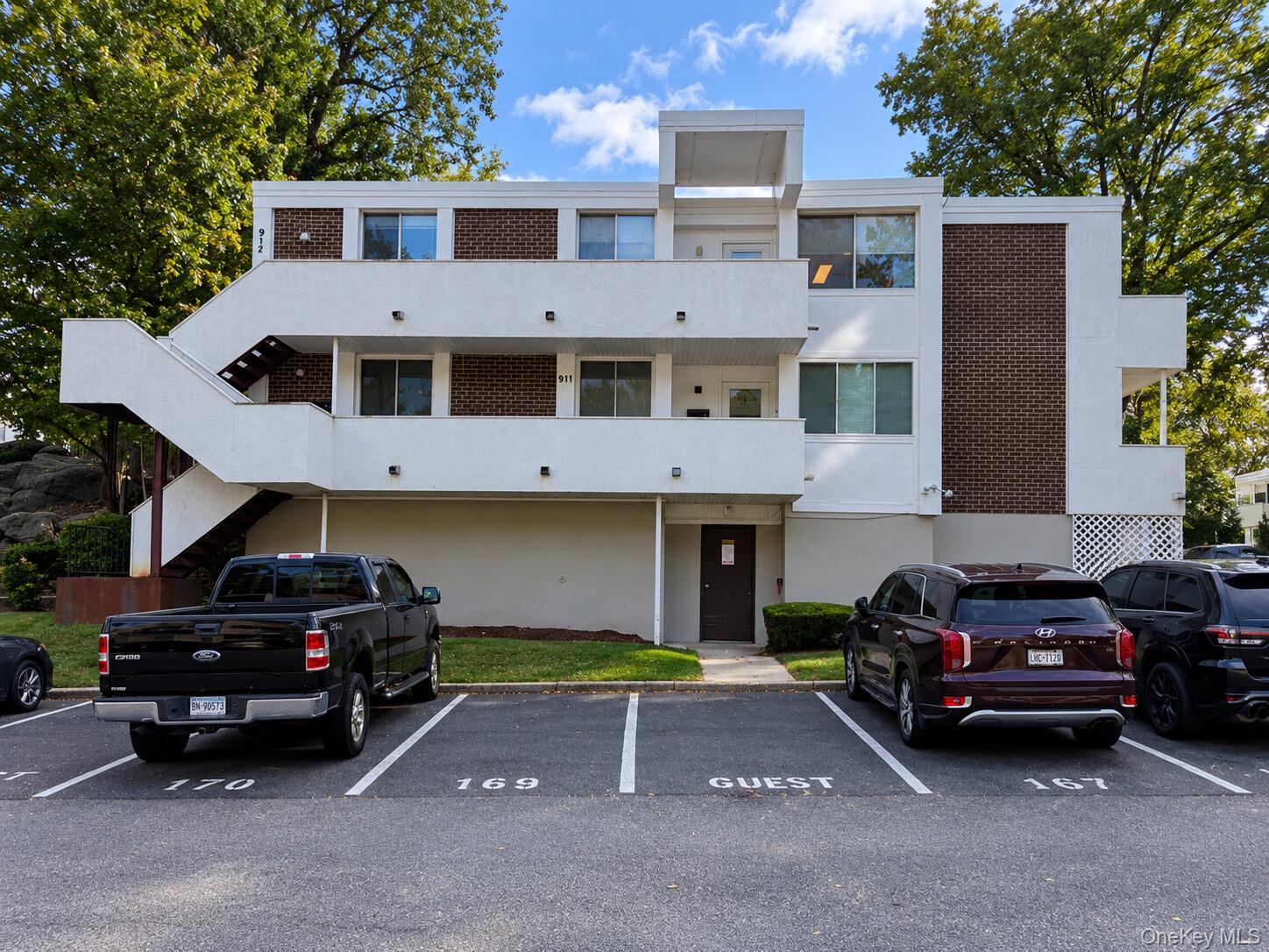 Top-floor living in the heart of Hartsdale. This bright and spacious 3...