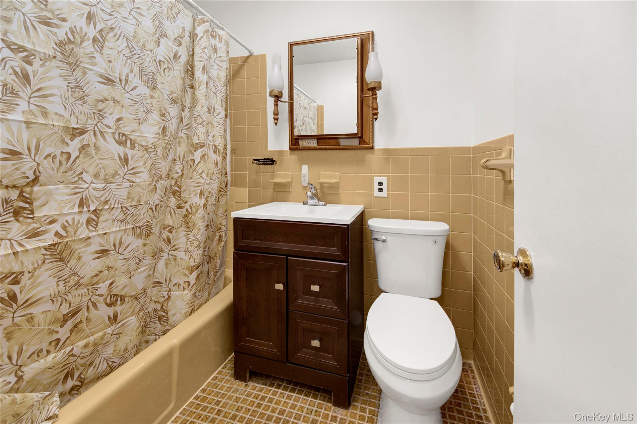 Photo 14 of this property
