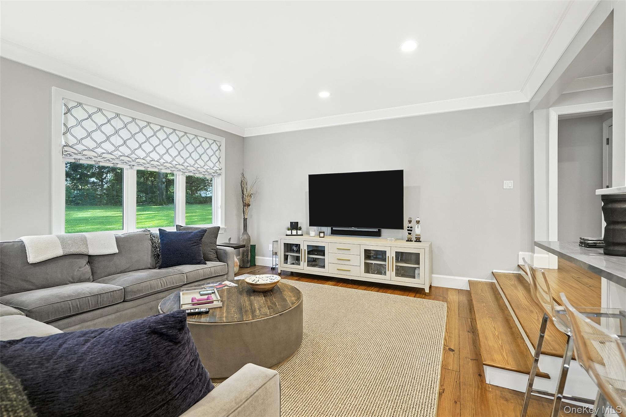 Photo 6 of this property