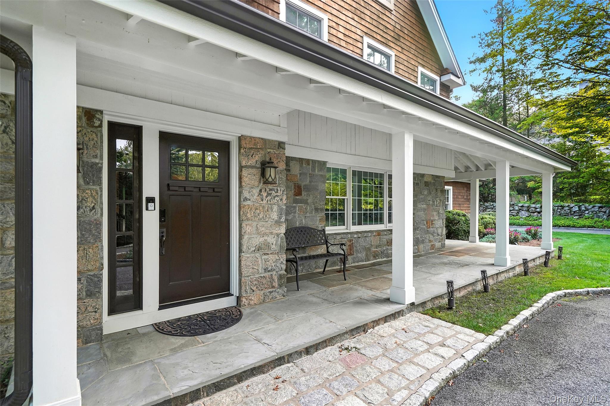 Photo 4 of this property