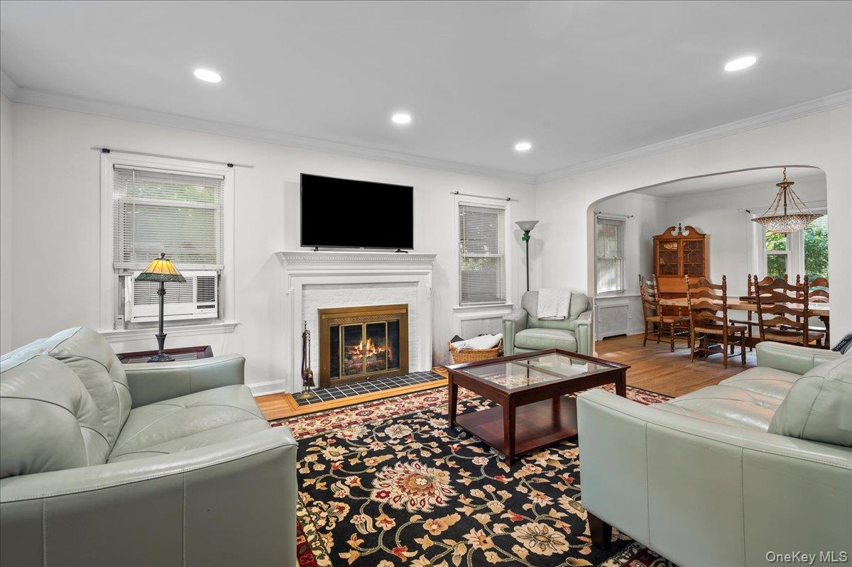 Photo 3 of this property