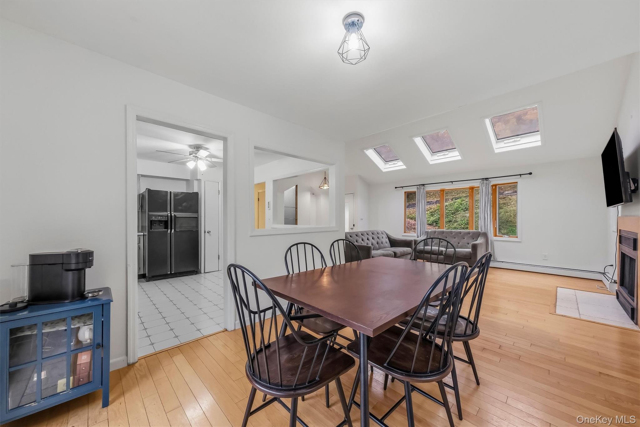Photo 7 of this property