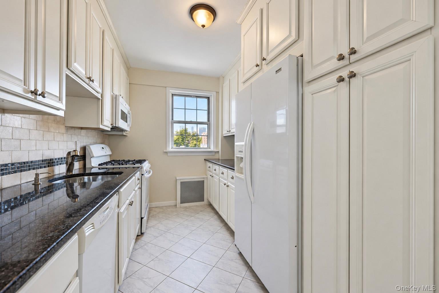 Photo 4 of this property